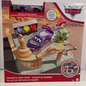 Disney/Pixar Cars Ramone's Body Shop Playset
